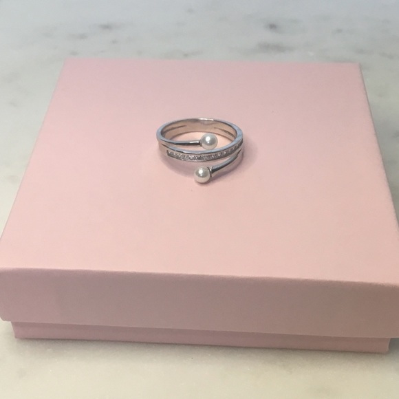 Sterling Silver Cz & Simulated Pearl Ring - Picture 5 of 15